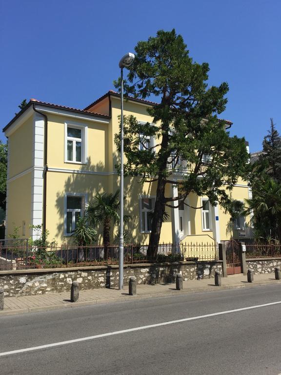 Villa Ana Crikvenica Buitenkant foto